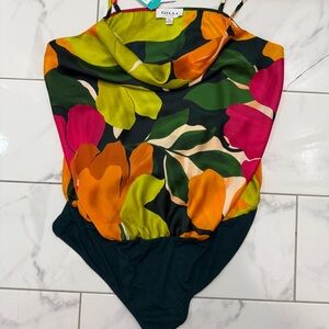 Gilli XXL Cowl Neck‎ Floral Bodysuit — NWT